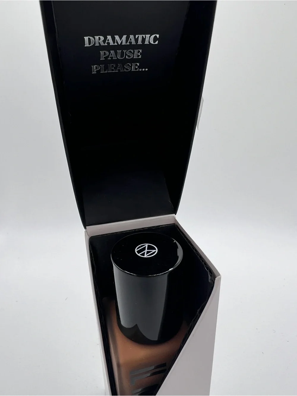 Il Makiage 215 Woke Up Like This Flawless Base Foundation Deep Neutral Undertone